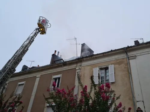 Laval. Un feu violent dans le quartier de la Préfecture
